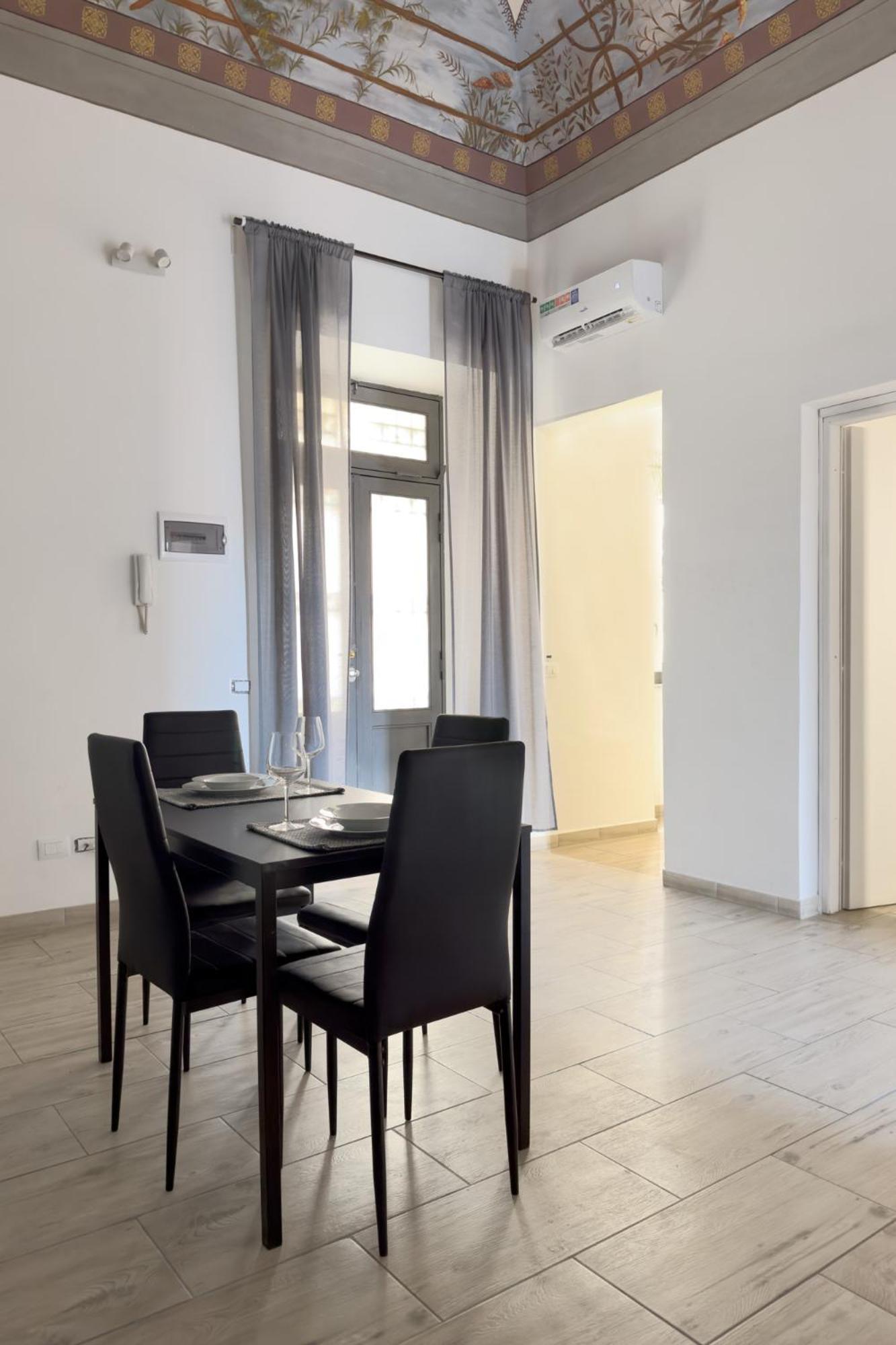 Casa L'8 Apartment คาตาเนีย ภายนอก รูปภาพ